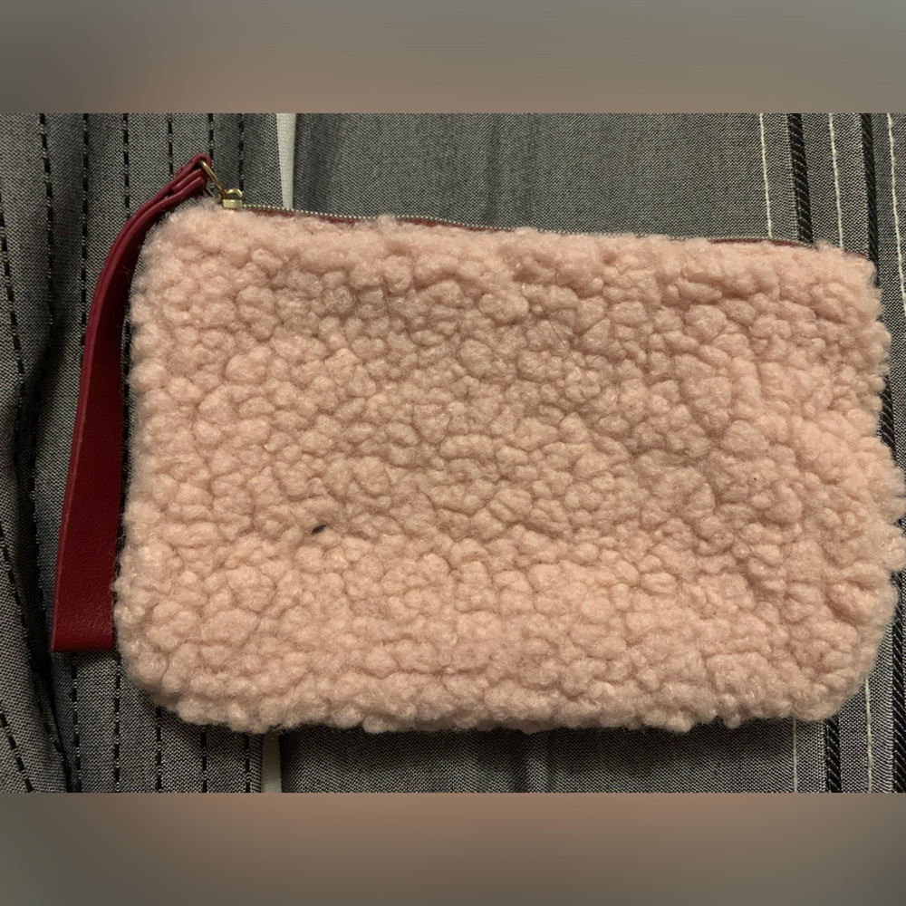 FREE w/$50 purchase || Ipsy makeup bag